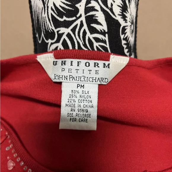 Uniform Petites Johnpaulrichard Red W/ Sequinens Stones 3/4 Sleeve Blouse Silk - Picture 4 of 6